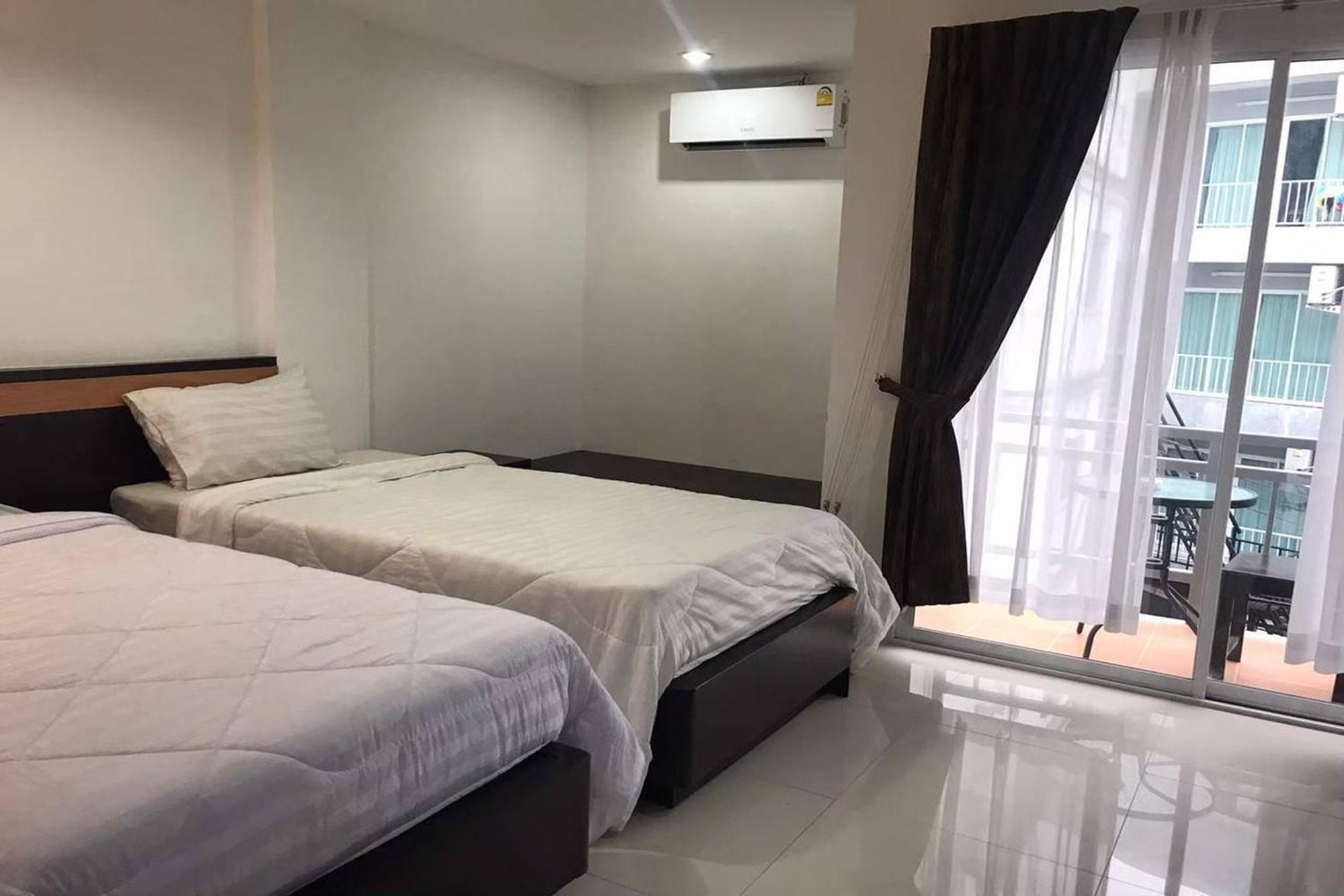 Praew Mansion Hotel Kamala Beach Exterior photo