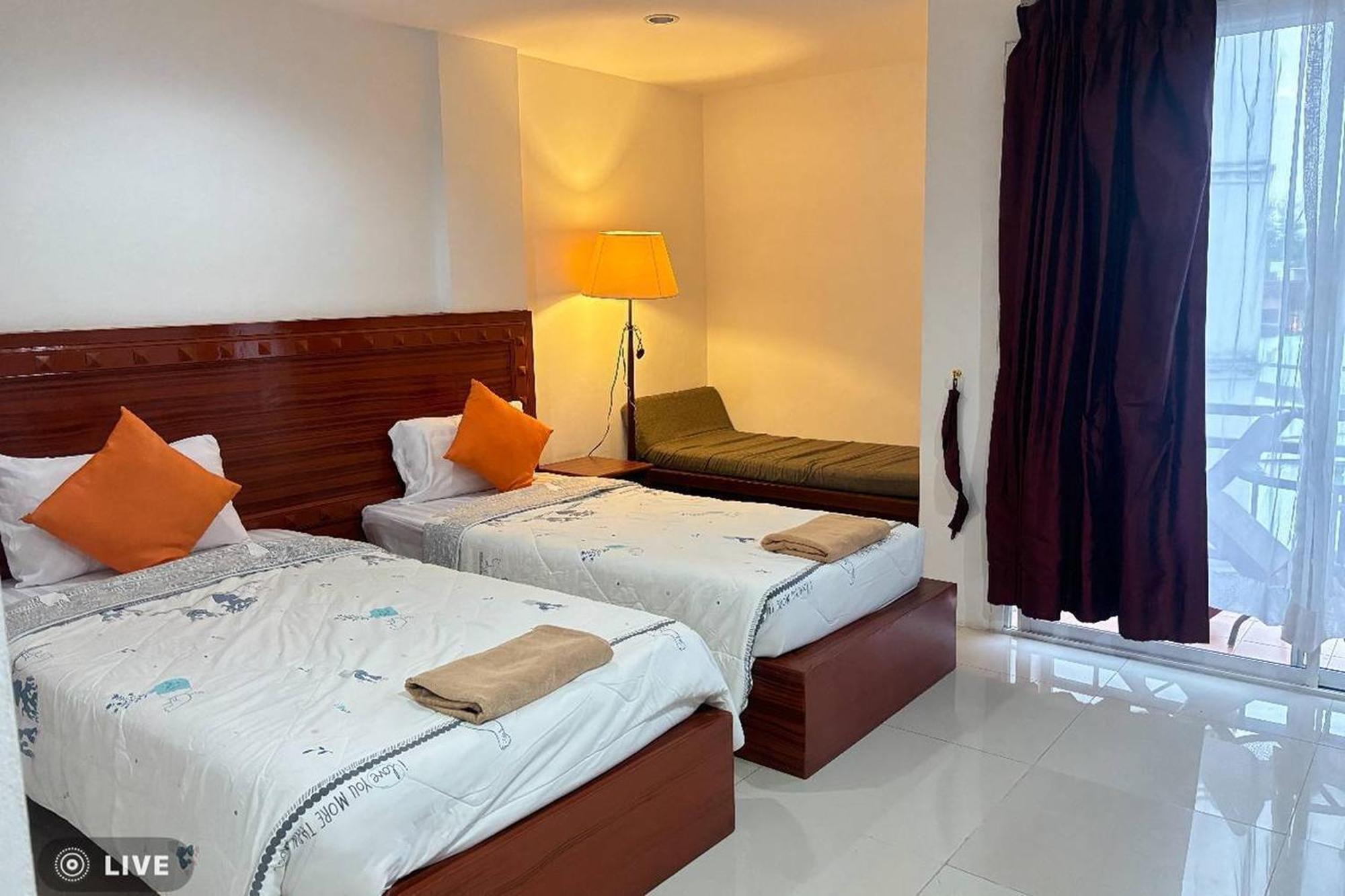 Praew Mansion Hotel Kamala Beach Exterior photo